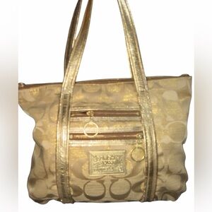 Coach poppy 🔥 gold signature monogram logo jacquard glam Tote gold metallic EUC